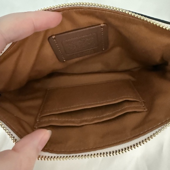 Coach x Peanuts Happy Camper Woodstock Wristlet - Picture 4 of 5